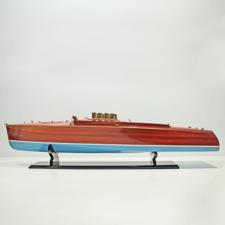 Maquette de bateau en bois faite à la main du Dixie 2