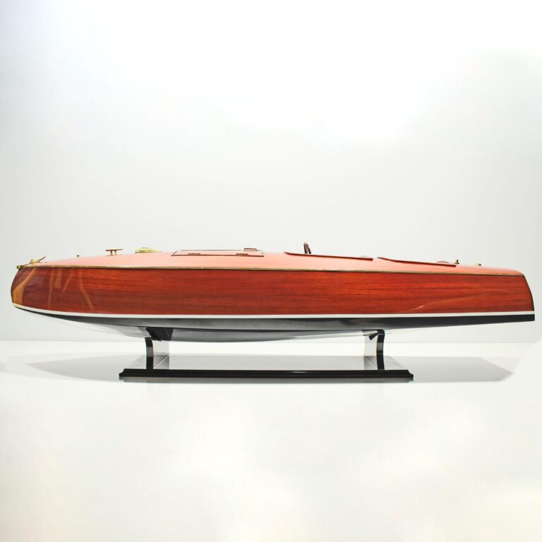 Maquette de bateau en bois faite à la main du Zipper Hydroplane