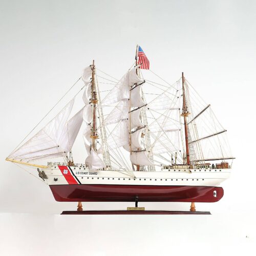 Maquette de bateau en bois faite à la main du USGC Eagle